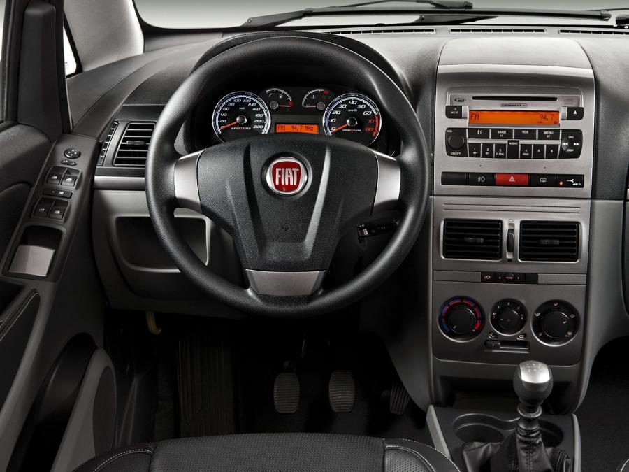  Fiat Idea Sporting 2010 года  (фото 17 из 38)